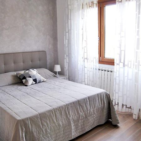 Romamourhouse Buitenkant foto