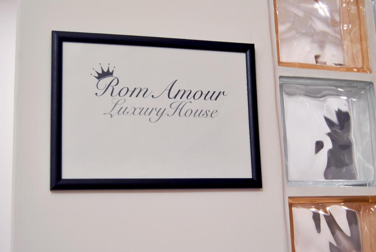 Romamourhouse Buitenkant foto